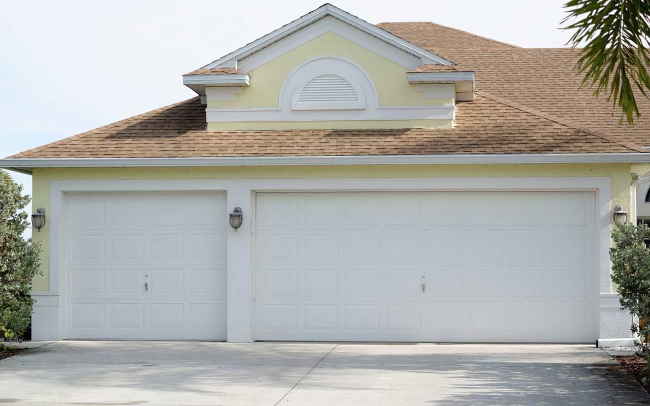 Best Garage Door Materials for Hot Climates: A Comprehensive Guide