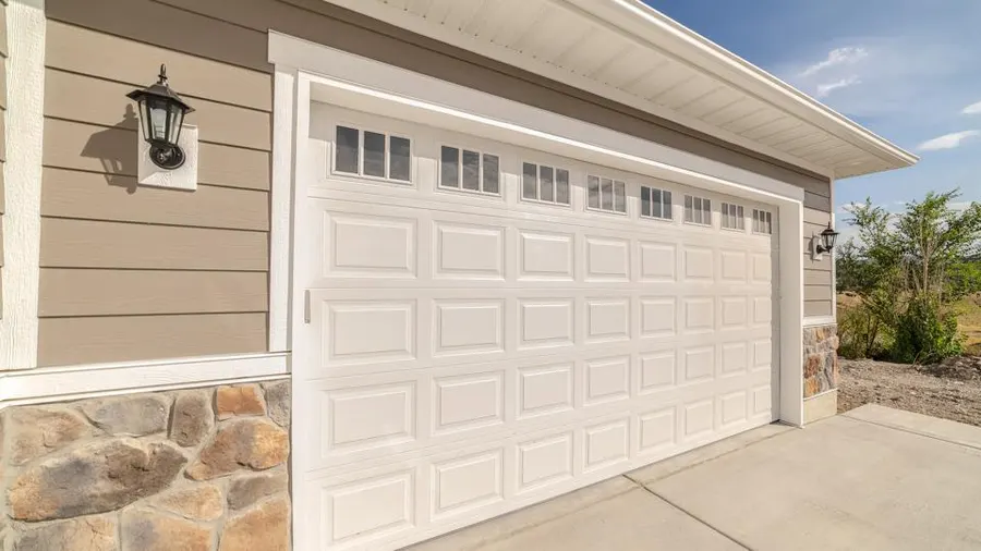how burglars break into garages