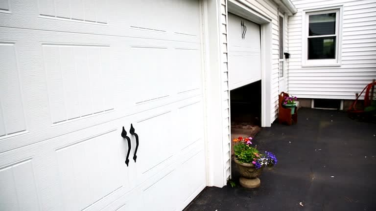 garage door surveillance integration