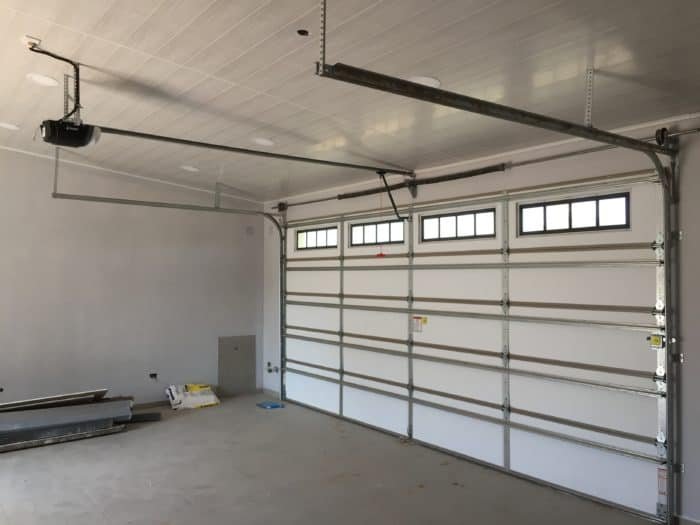 garage door halfway mechanical resistance Garage Door Halfway Mechanical Resistance: Causes & Solutions