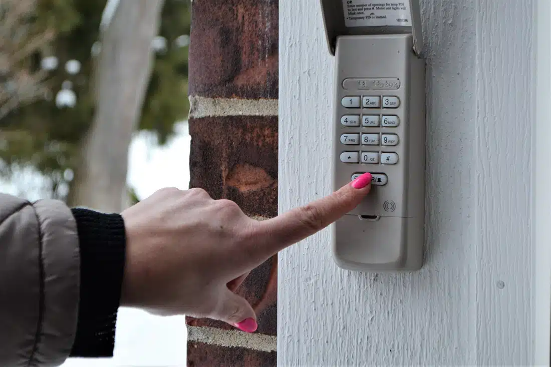 garage door keypad app connectivity problems Garage Door Keypad App Connectivity Problems Explained