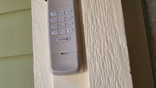 garage door keypad lifespan Garage Door Keypad Lifespan: How Long They Last