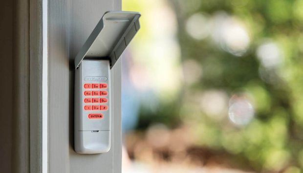 garage door keypad battery life Garage Door Keypad Battery Life: What to Expect