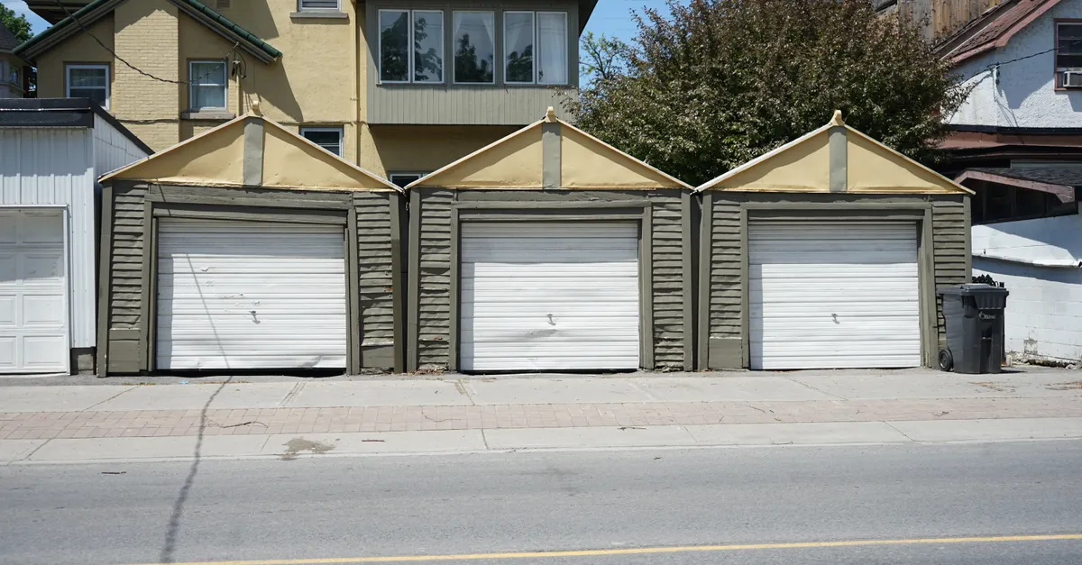 Understanding Garage Door Mechanisms During Outages &mdash; how to open garage door manually without power