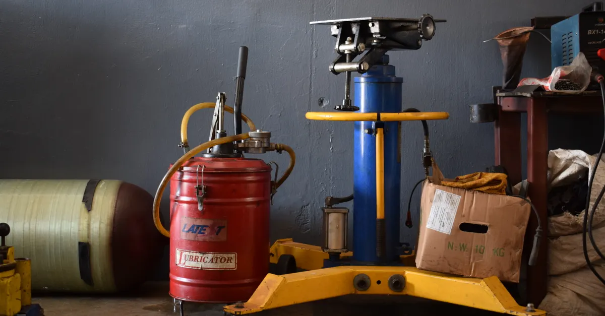 Understanding Lubrication Problems in Garage Doors — how to troubleshoot garage door lubricant issues